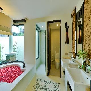 Hotel Bhu Nga Thani Resort And Spa