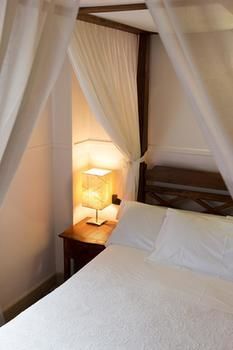 Hotel Reina Mora