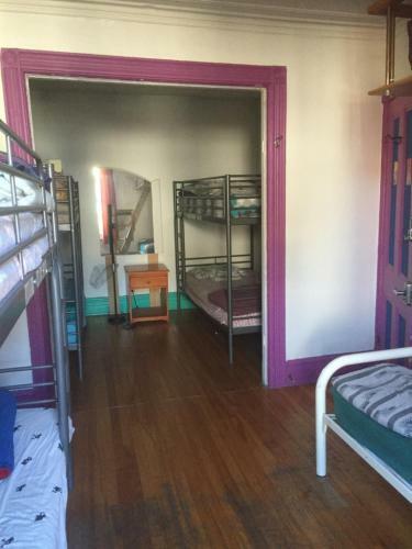Hostal Auberge Chez Jean