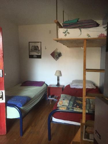 Hostal Auberge Chez Jean
