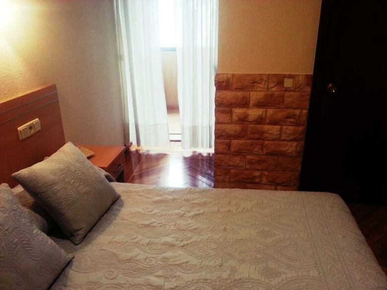 Hostal Avenida