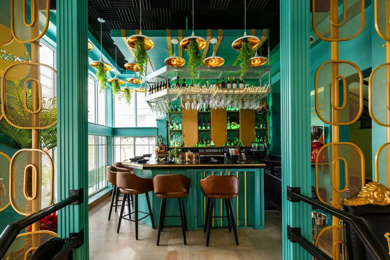 Colony Hotel