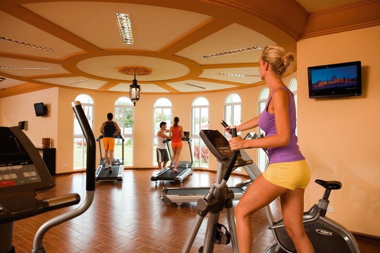 Hotel Riu Emerald Bay