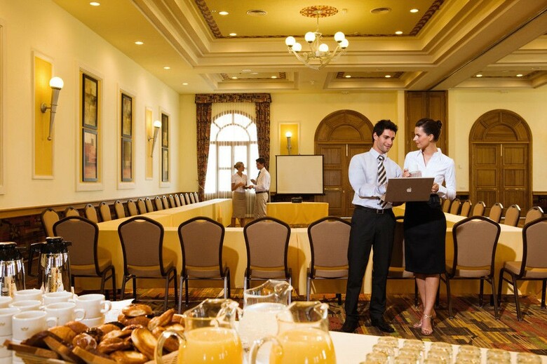 Hotel Riu Emerald Bay