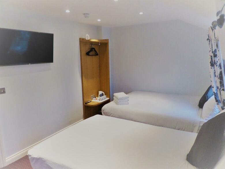 Lancaster Court Hotel