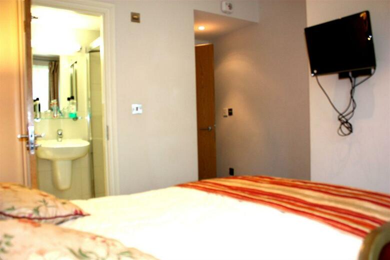 Lancaster Court Hotel