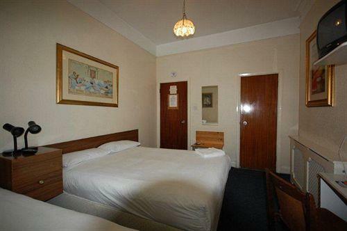 Lancaster Court Hotel