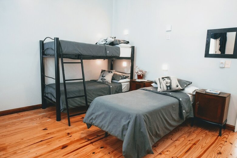 Hostal Milhouse Avenue