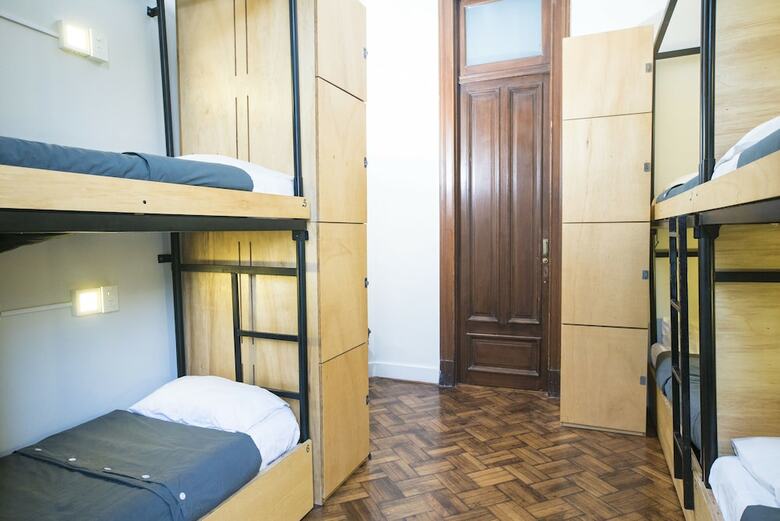 Hostal Milhouse Avenue