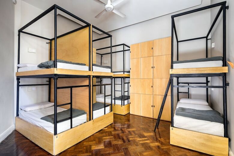 Hostal Milhouse Avenue