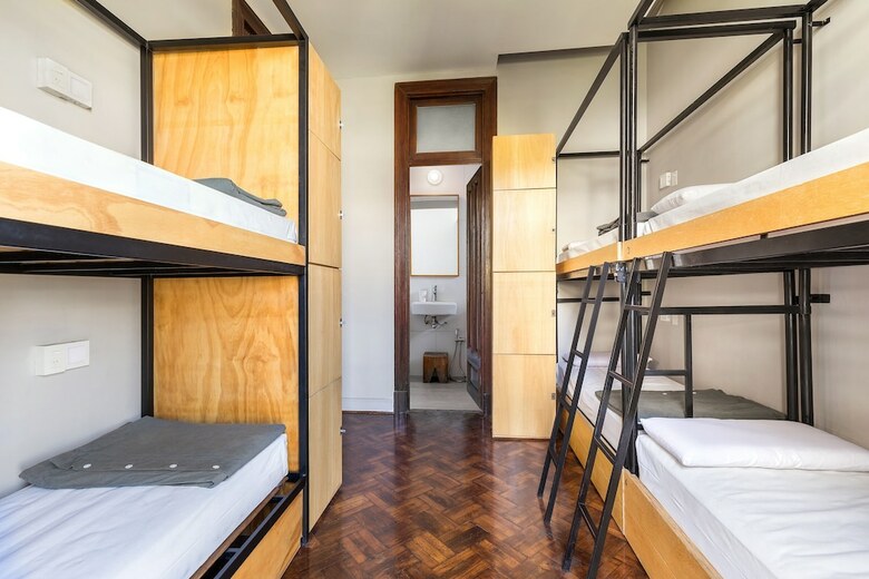 Hostal Milhouse Avenue