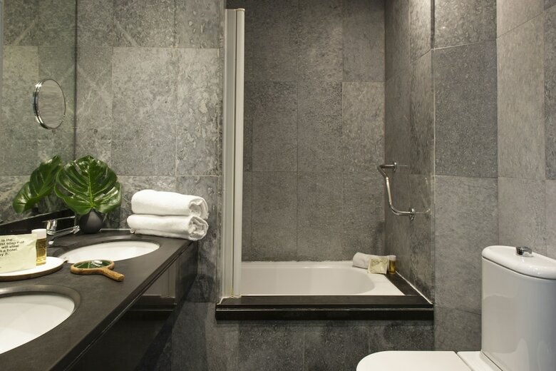 Hotel Chic & Basic Velvet