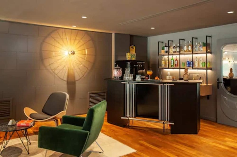 Hotel Chic & Basic Velvet