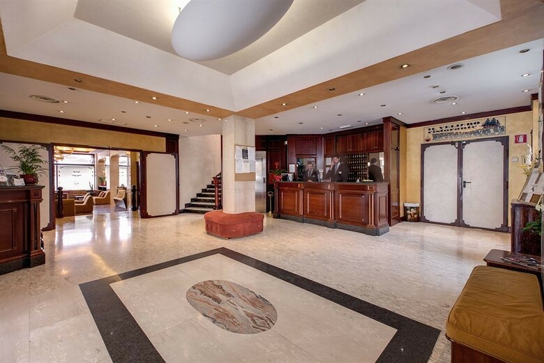 Hotel Pacific