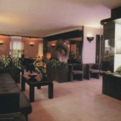 Club Hotel
