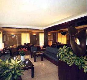 Club Hotel