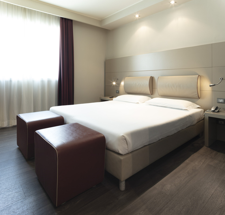 Smart Hotel Holiday