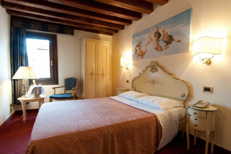 Hotel Graspo De Ua