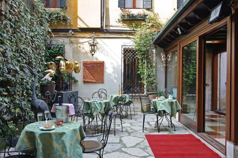 Hotel La Fenice Et Des Artistes