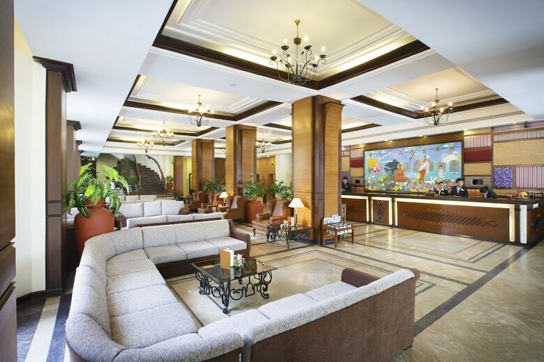 Hotel Royal Singi