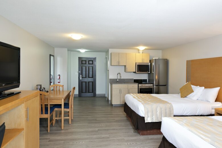 Coast Osoyoos Beach Hotel