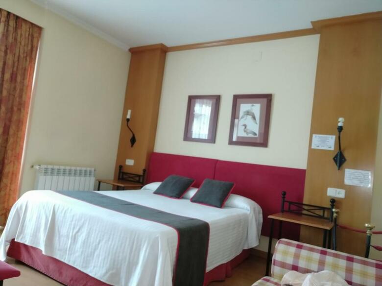 Hotel El Cruce