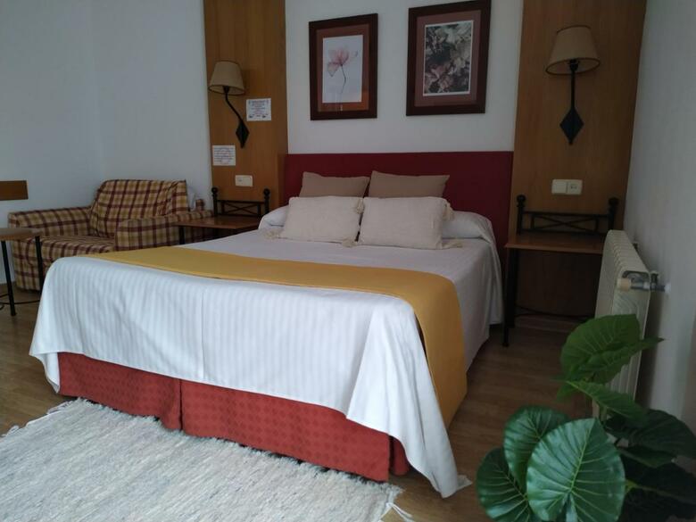 Hotel El Cruce