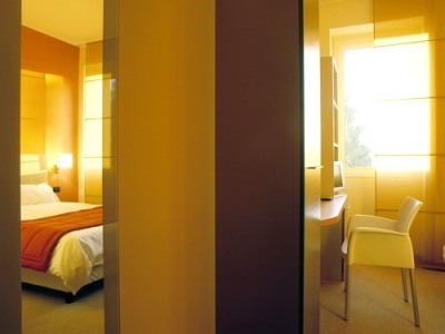 Hotel Yes