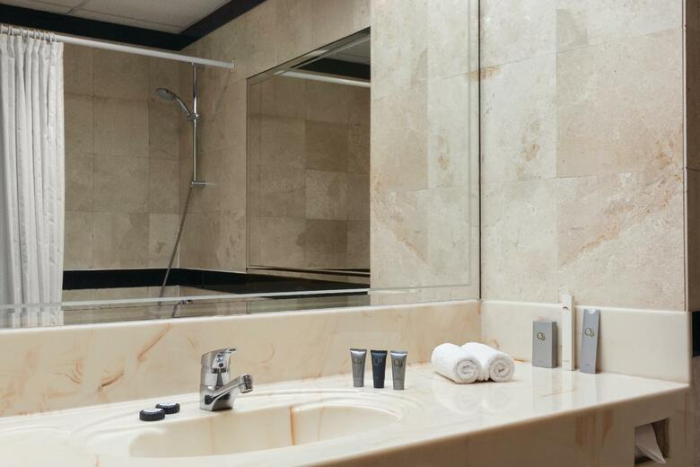 Days Hotel Manama