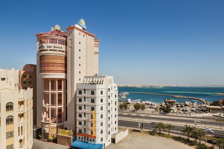 Days Hotel Manama