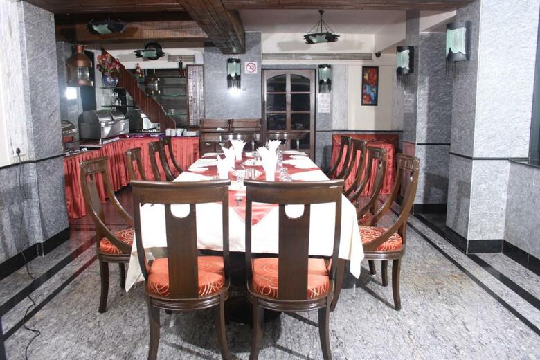 Hotel Karl Residency