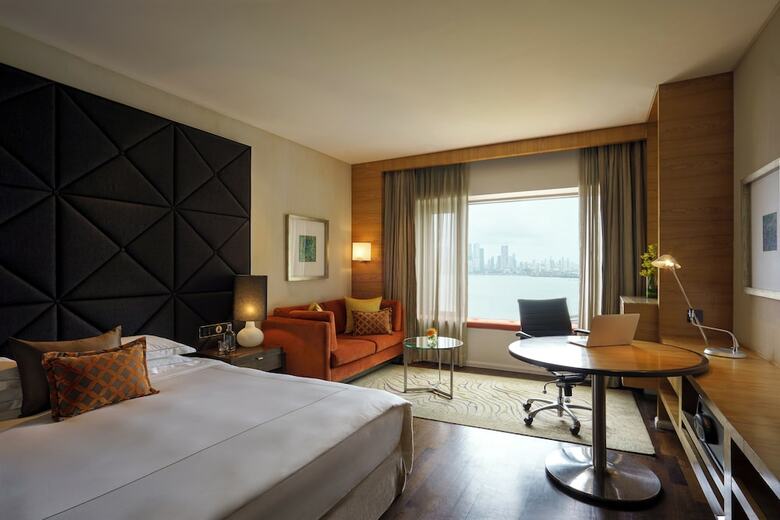 Hotel Taj Lands End
