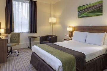 Hotel Holiday Inn