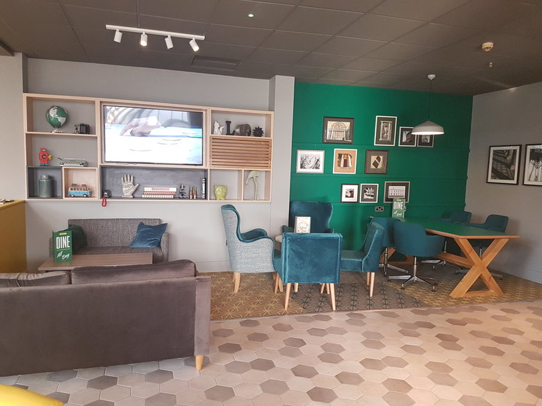 Hotel Holiday Inn