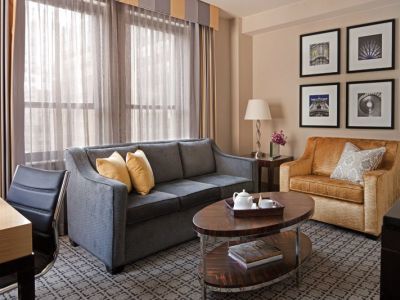 Hotel Latham