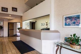 Hotel Rodeway Inn