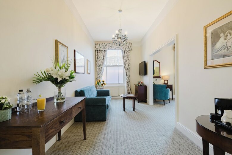 Winchester Royal Hotel