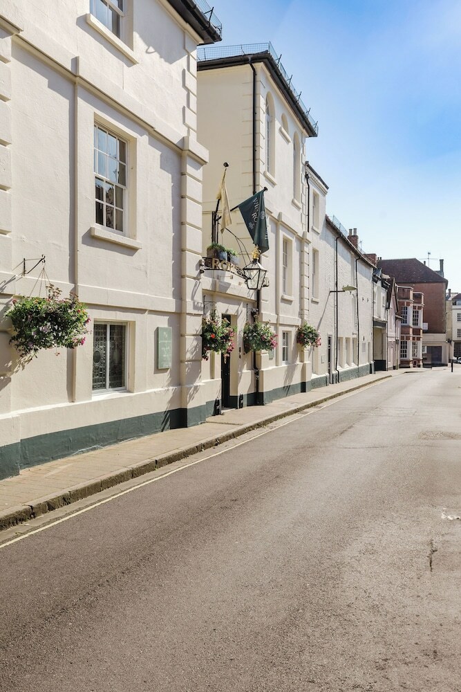 Winchester Royal Hotel