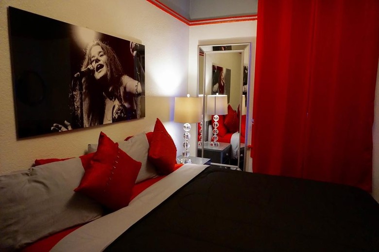 Encore Express Hotel