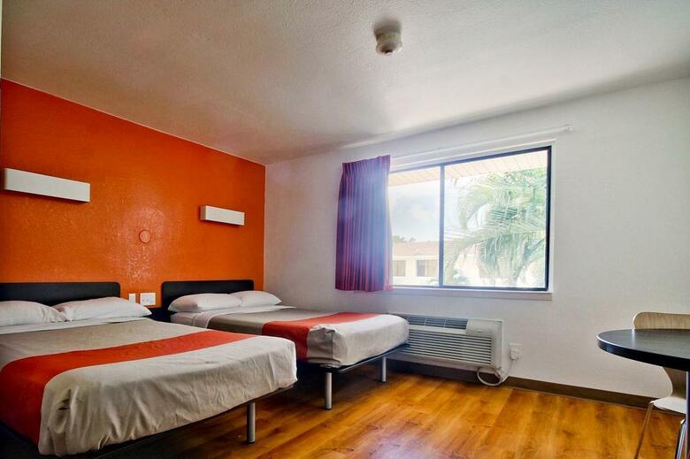 Motel 6 Fort Lauderdale
