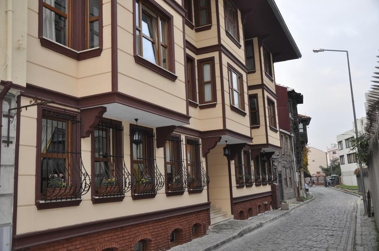 Aruna Hotel