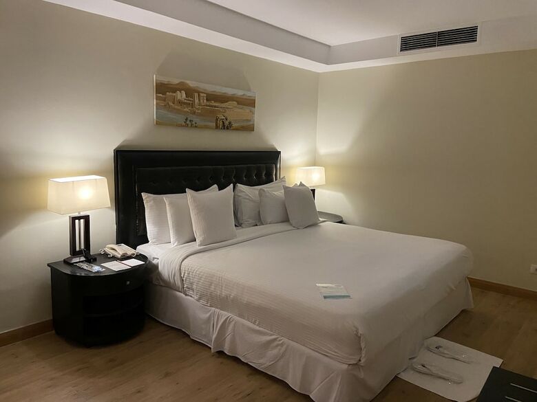 Hotel Barcelo Cairo Pyramids