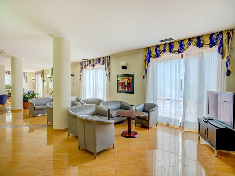 Hotel Cristina