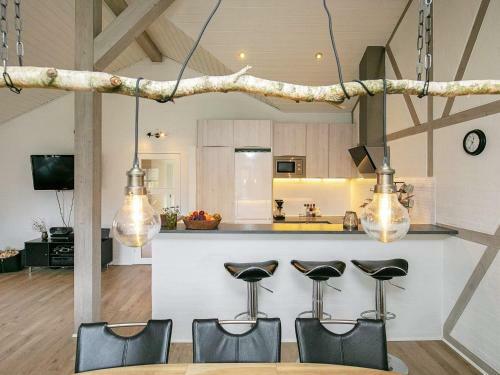 Four-bedroom Holiday Home In Bl�vand 23