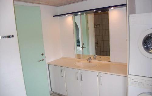 Holiday Home Fyrvej Bl�vand Denm