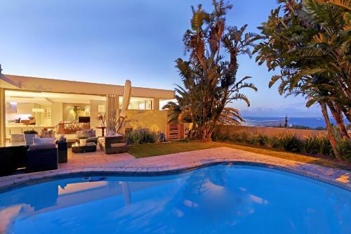 Bellazzure Villa