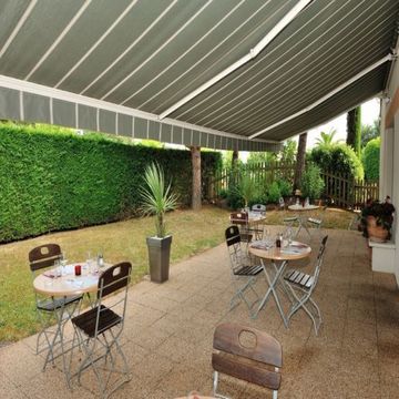 Hotel Campanile - Mermande