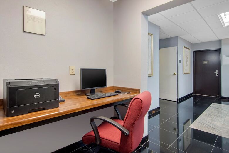 Hotel Comfort Suites Gwinnett Place