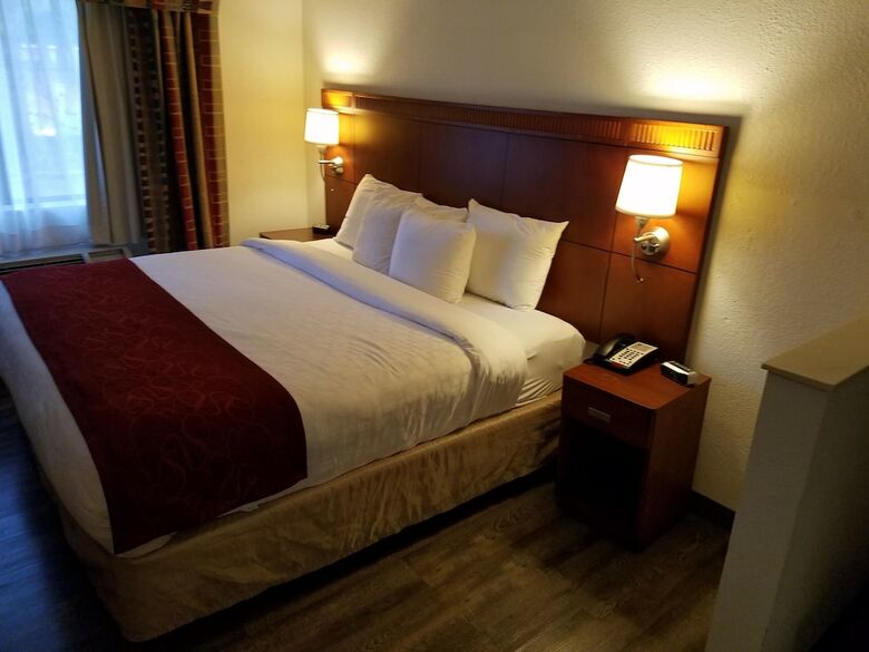 Hotel Comfort Suites Gwinnett Place
