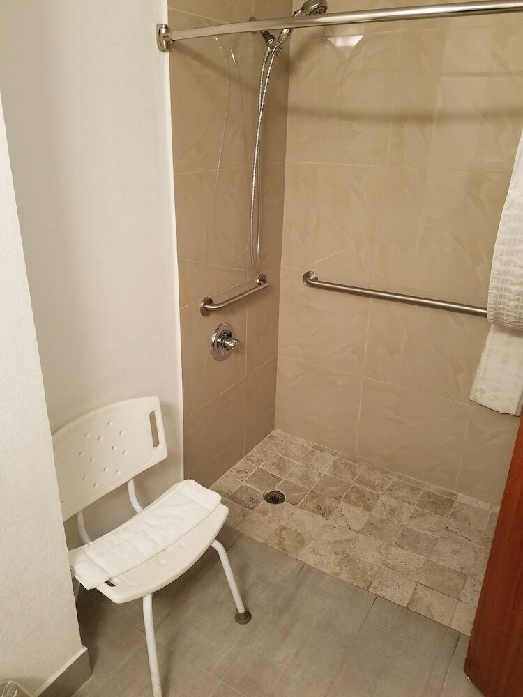 Hotel Comfort Suites Gwinnett Place